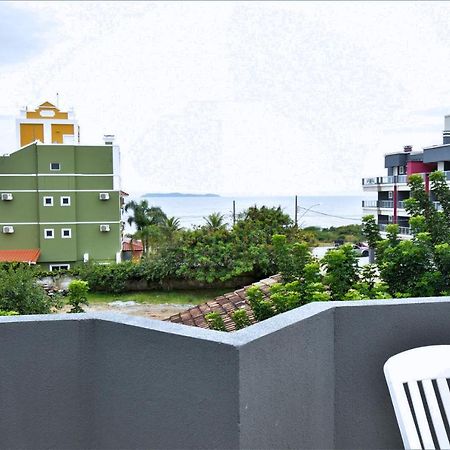 Residencial Melfi 2 Apartamento Com Piscina بومبينهاس المظهر الخارجي الصورة